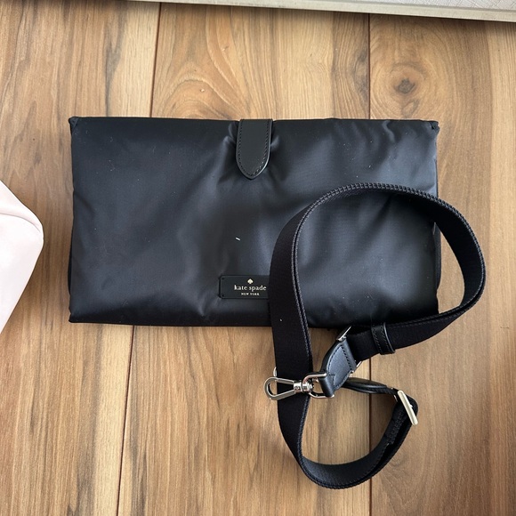 Kate Spade Cream Shoulder Bag with Black Accents - Picture 5 of 5